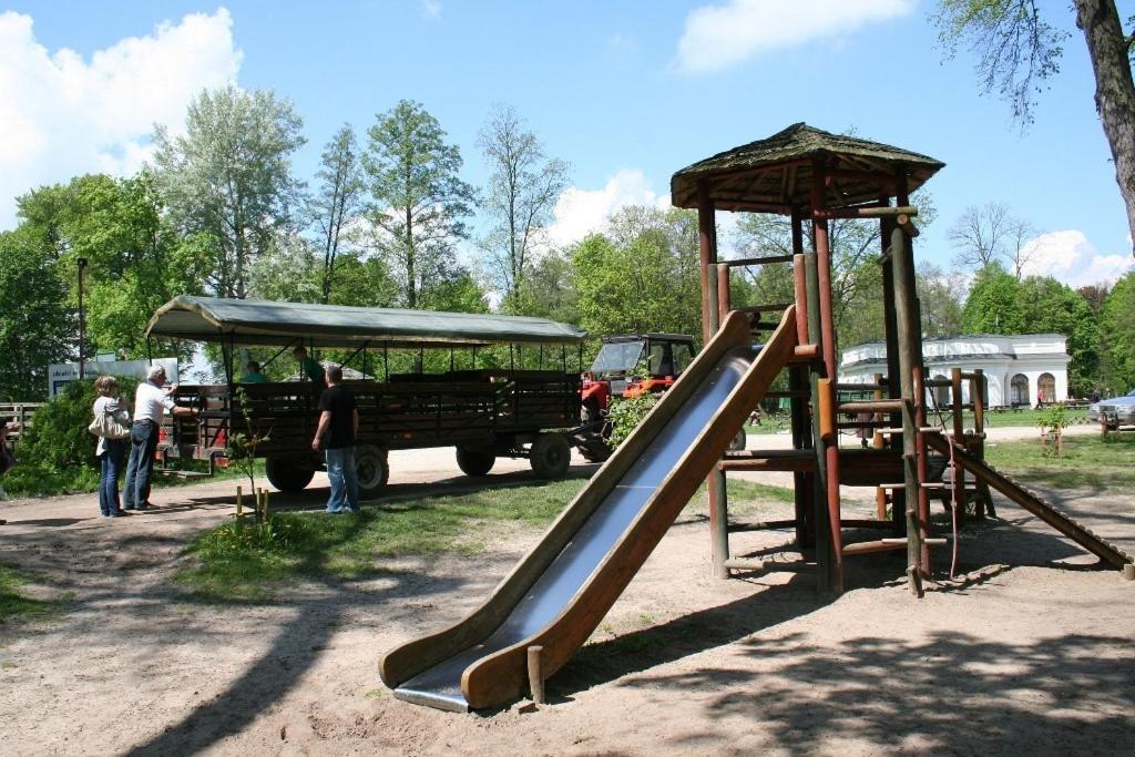 Palac Kurozweki Kurozwęki Exterior foto