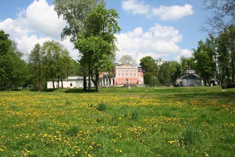 Palac Kurozweki Kurozwęki Exterior foto